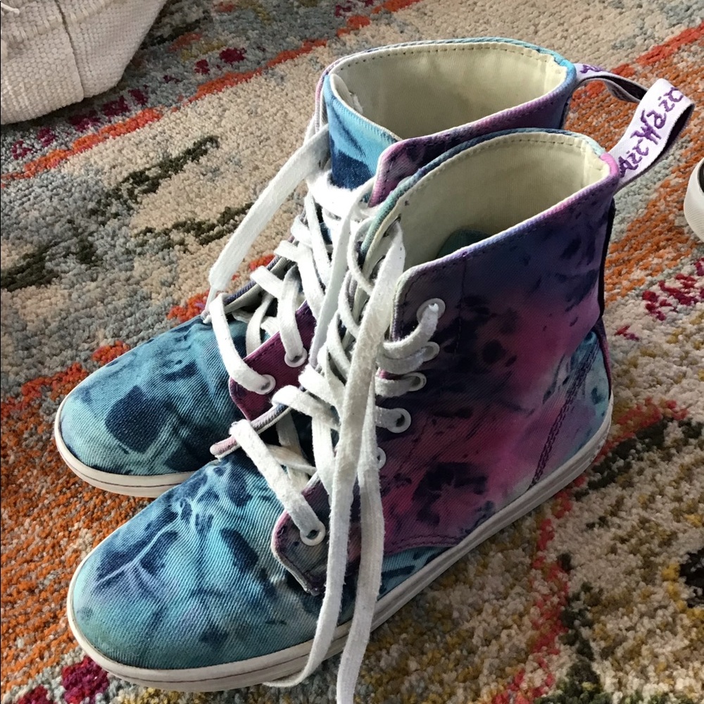 Dr Martens Hackney Tye dyed look size 6 US